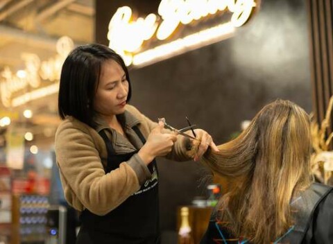 Dámske a detské kaderníctvo Rose beauty: VIP head spa, strihy a farbenie vlasov