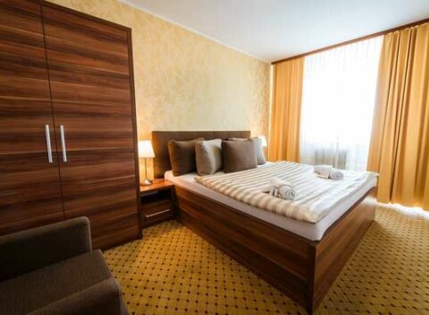 Vinný pobyt s polpenziou a vstupom do ŠÍRAVA SPA RESORT****