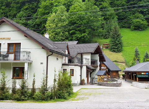 Leto či jeseň s wellness medzi končiarmi Nízkych Tatier v penzióne Dúhový pstruh.
