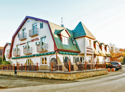 Kúpele Sárvár v hoteli s raňajkami alebo polpenziou + varianty so vstupom do termálov.