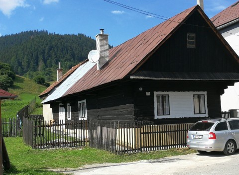 Zábava na chalupe pre 6 - 7 osôb. Liptov, Nízke Tatry, kúpanie v termáloch a Donovaly.