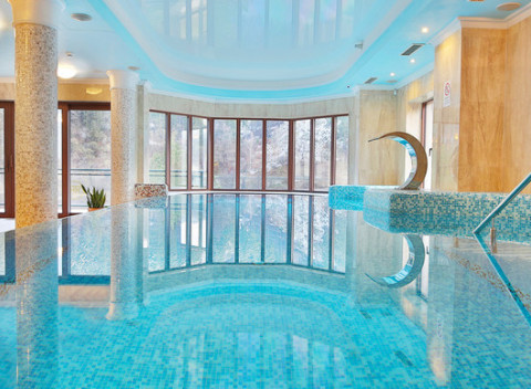 Päťhviezdičkový pobyt v paláci Retro Riverside***** pri Karlových Varoch s dvojposchodovým wellness.