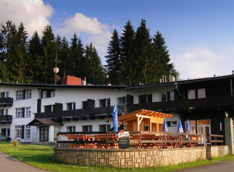 Beskydy v Hoteli Bečva s polpenziou, infrasaunou a zázemím pre šport i pre deti.