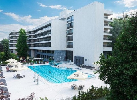 Kúpele Piešťany špeciálna AKCIA - Pobyt s polpenziou a bazénmi v 4* hoteli Spa Resort Esplanade.
