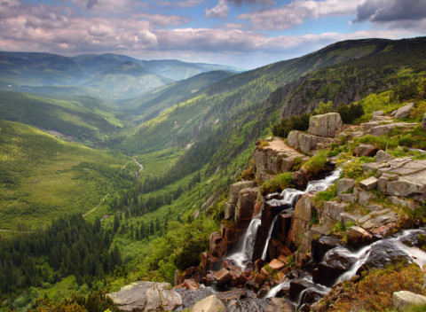 Krkonoše v Hoteli Černá Bouda *** na vrchole Čiernej hory s polpenziou.