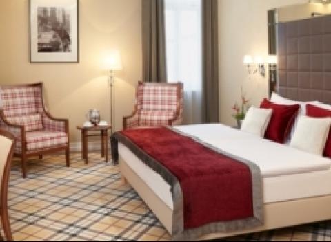 Štýlový luxusný Mirage Fashion Hotel ****Superior v Budapešti pre 2 osoby na 3 noci s raňajkami. Tento krásny novo otvorený luxusný hotel sa nachádza v klasickej budove z 19. storočia v centre mesta s výhľadom na mesto a námestie Hrdinov. Doprajte si luxus teraz len za 178 € !