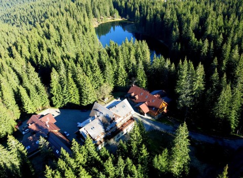 Pod hrebeňom Nízkych Tatier sa ukrýva miesto pokoja a oddychu, pobyt v Hoteli Mikulášska Chata.