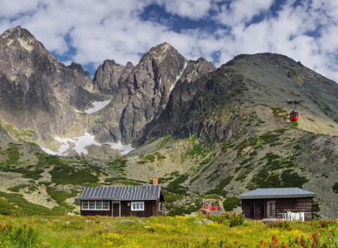 Ubytovanie na 2 až 5 nocí v apartmánoch V+K, len 8 km od Štrbského plesa.