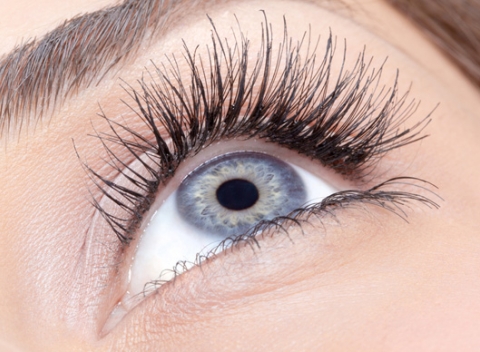 3D mihalnice, Len 15,99 € za predĺženie a zahustenie mihalníc. Neodolateľný a zvodný pohľad so 64% zľavou.