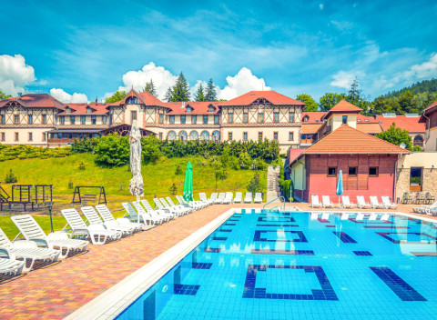 Maďarsko: Erzsebet Park Hotel *** Superior s polpenziou + neobmedzené wellness.