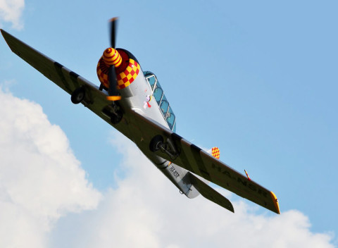 Adrenalínové akrobatické lety lietadlom v rôznych častiach Slovenska (Bratislava, Levice, Vysoké Tatry).