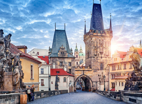 Praha s kvalitným ubytovaním a raňajkami v štýlovom hoteli Theatrino****.