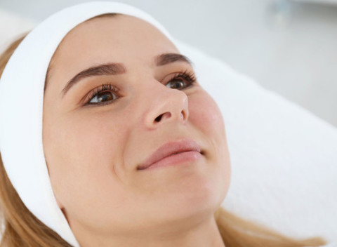 Inovatívna terapia PRX-T33 pre komplexné omladenie pokožky v  Lady štúdio.