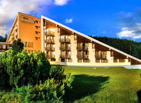 LAST MINUTE v hoteli FIS*** blízko Štrbského plesa s dieťaťom do 12 rokov zdarma.