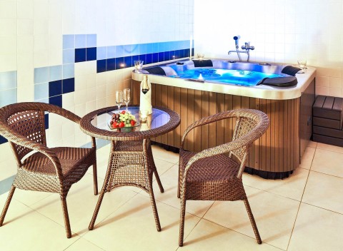 Olomouc: romantika v Hoteli Flora *** + privátne wellness, masáž a polpenzia.