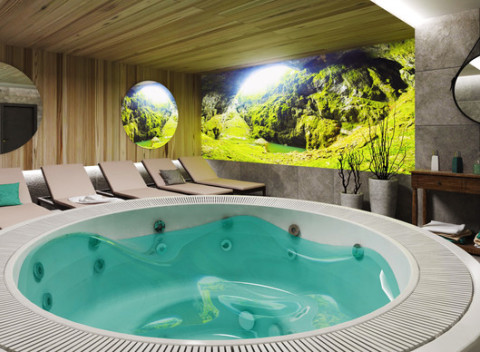 Hotel Stará Škola*** kúsok od Macochy s izbou Deluxe, polpenziou a wellness.