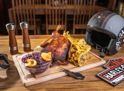 Kačacie hody alebo degustačné menu pre jednu osobu v HARLEY SALOON®.