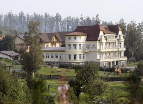 Liečebný pobyt pre deti a doprovod v Kúpeľoch Horný Smokovec s plnou penziou a procedúrami.