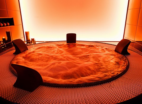 Beskydy: Penzión Ondřejník v izbe Standard s polpenziou a privátnou vírivkou.