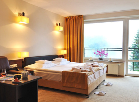 Relax v najkrajšom kúpeľnom meste Poľska v hoteli 4 Pory Roku & Spa s prestížnym ocenením.