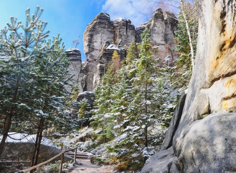 Rozprávkový Adršpach v Penzióne Podskalí s polpenziou, saunou a kúpacím sudom.