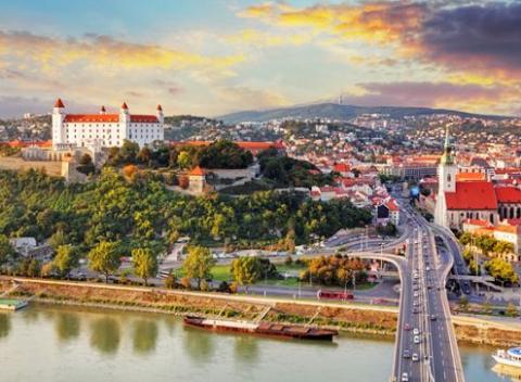 Golfový pobyt pri Bratislave Skvelé špeciality domácej i zahraničnej kuchyne