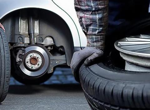 Bezpečná jazda aj v zime Sezónne prezúvanie pneumatík od VectorRider