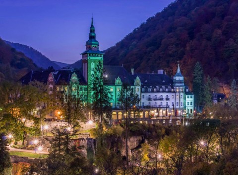 Miskolc v zámockom Hunguest Hoteli Palota ****Superior s neobmedzeným wellness.