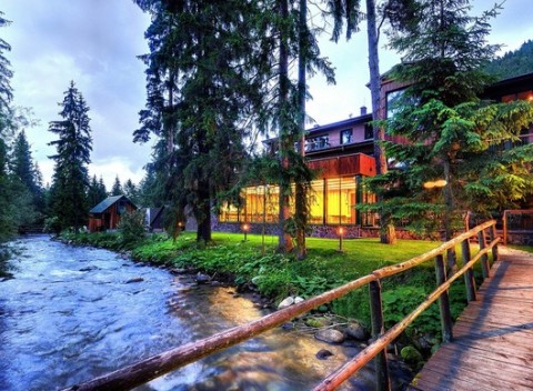 Adult friendly hotel Tri Studničky s polpenziou a boutique wellness.  Spomaľte, relaxujte, žite.