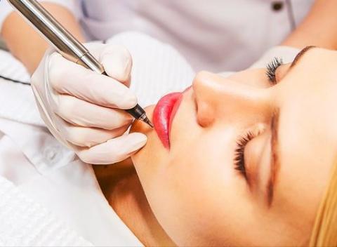 Skvelý permanentný makeup Zvýraznite svoju krásu