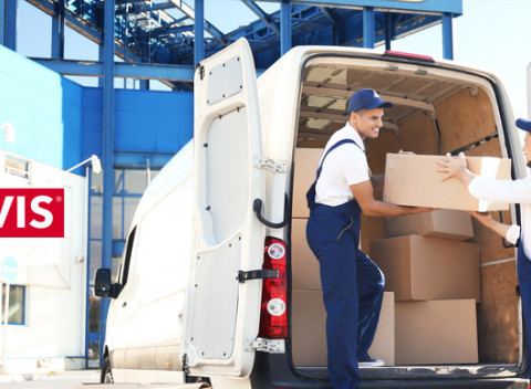 Prenájom úžitkových vozidiel od AVISu vrátane diaľničnej známky a možnosti vycestovať za hranice.