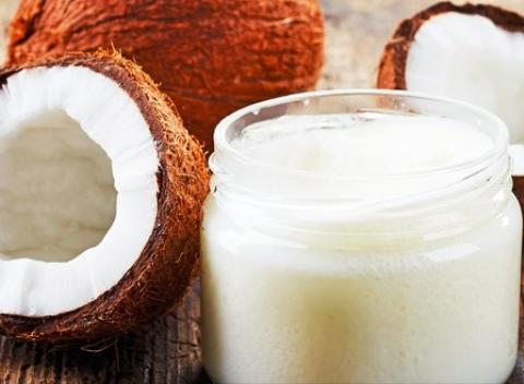 Prírodný kokosový olej Exotická pochúťka je nabitá vitamínmi 