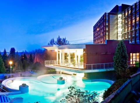 Hévíz: Ensana Thermal Aqua **** s all inclusive a wellness v izbe Standard.