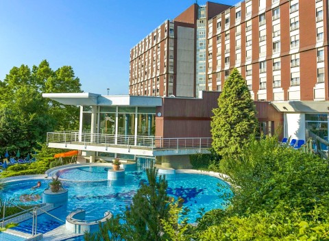 Hévíz: Ensana Thermal Aqua **** s all inclusive a wellness v izbe Superior.