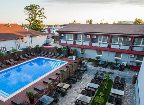 Luxusný pobyt s wellnesom  Dovolenkujte aj so vstupom do aquaparku
