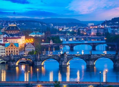 Spoznajte krásy   Prahy Neváhajte a spríjemnite si vaše dni s partnerom