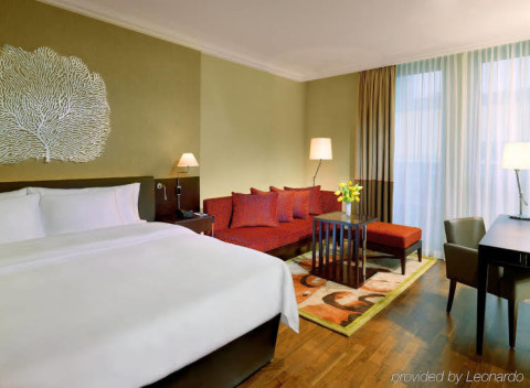 5* Mikulášsky víkend v Bratislave pre rodinu s dieťaťom - hotel Sheraton.