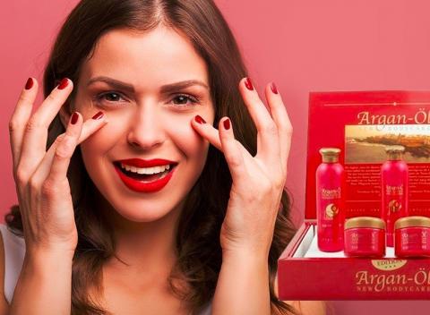 Úžasná kozmetická sada Argánový denný a nočný krém, telové mlieko, gél