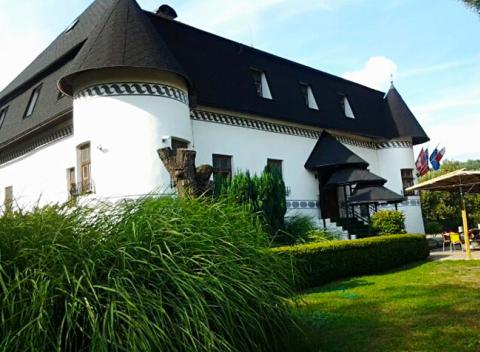 Pobyt v kaštieli Bocian Polnočný prípitok, lampióny šťastia a ohňostroj