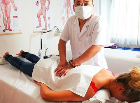 Rýchlou cestou z bolestí Čínska liečebná technika s výborným hodnotením 