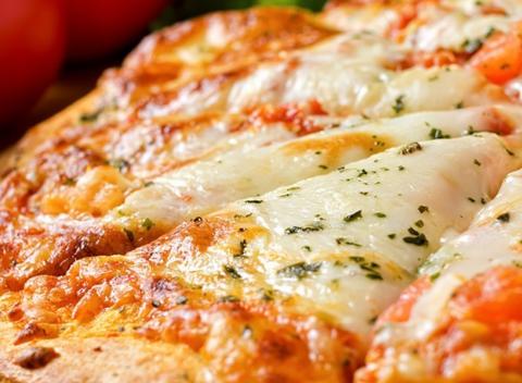 Veľké pizze podľa výberu v Everyday. Navštívte novootvorenú reštauráciu v centre mesta s výborným jedlom a príjemným prostredím. 