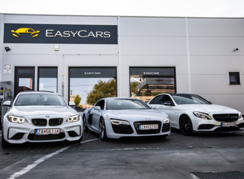 Prenájom exkluzívnych športových aut v Easycars - vrátane diaľničnej známky a poistení.