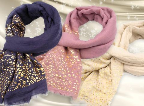 Šik dámske šály. Pravá dáma vie, že k dokonalému outfitu stačia mnohokrát len tie správne doplnky. Na výber z 13 variantov.