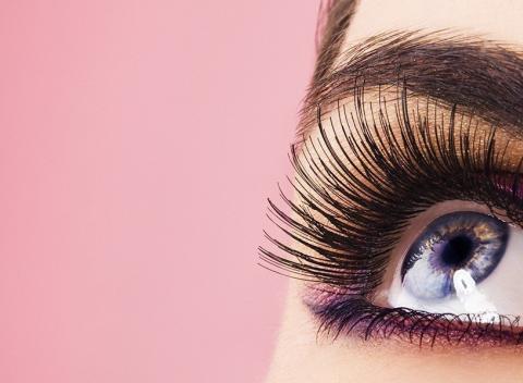 Neodolateľné 4D mihalnice pre dokonalý pohľad vám vykúzlia v salóne Studio Vitality. Neváhajte a vyskúšajte revolučnú novinku.