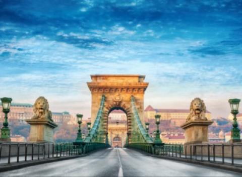 Pobyt pre dvoch a 1 dieťa do 10 rokov v hoteli Pólus*** v pokojnej časti Budapešti s dostupnosťou do centra metropoly. 