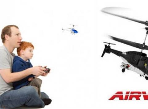 Mini lietajúci vrtuľník na diaľkové ovládanie. Urobte radosť svojim ratolestiam a zaobstarajte im hračku, ktorú si zamiluje celá rodina!