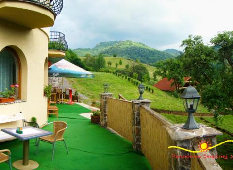 Víkendový relaxačný pobyt pre 2 osoby v Štiavnických vrchoch. Tri dni v Penzióne na Slnečnej stráni situovanom v prekrásnom prostredí.