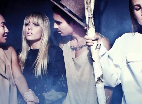 Každý z nás má štýl. Naučte sa najnovšie makeup trendy na rok 2016, zvládnite základný hair styling a fasion styling a módne editoriály.