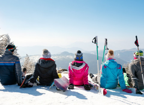Celý deň na svahu so skipassom do Snowpark Lučivná s možnosťou večerného lyžovania.