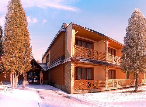 Užite si skvelú zimnú dovolenku na ranči na Orave. Čaká na vás skvelý relax,bežkárske trate, jazda na koni a 50 % zľavy na skipasy.